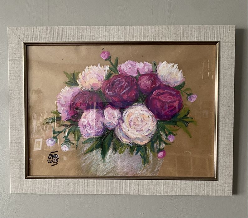 Картина букет пионов, ручная работа, 40х55 см. В раме