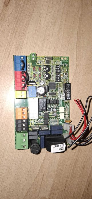 Placa porta automata
