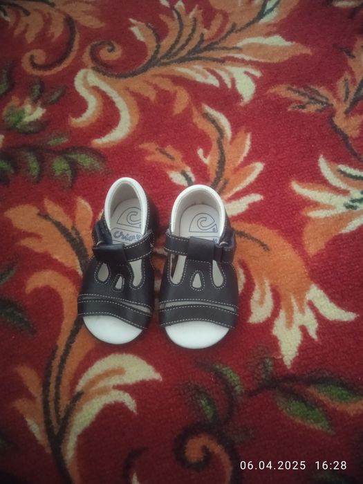 Босоножка для младенца