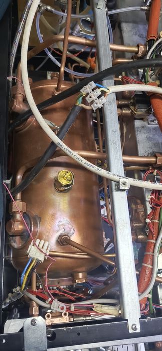 Профессиональная Кофемашина Faema Emblema