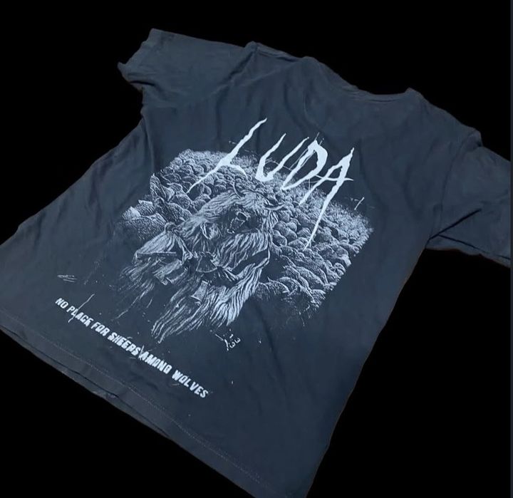 Рядка Luda Тениска