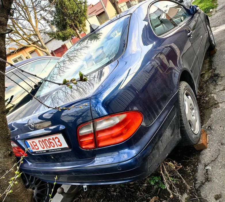 Dezmembrez mercedes clk w208 2.3 kompressor
