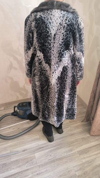 Шуба мутон женская,размер 50-52.