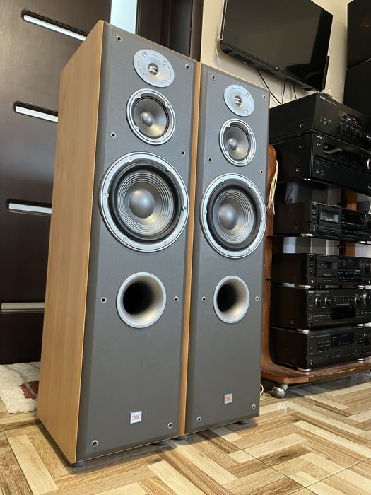 Boxe Jbl E60   90/175w 8 Ohmi