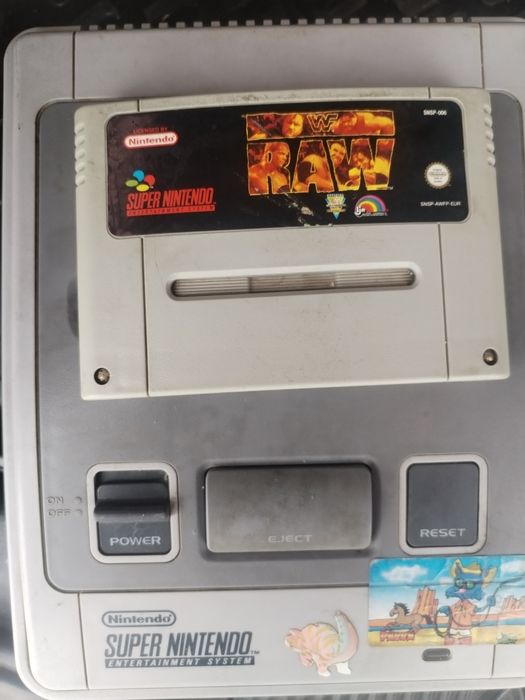 Super Nintendo продам с телевизором