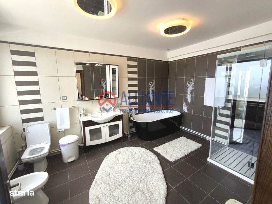MAMAIA  Statiune - Penthouse impresionant cu terasa 148 mp!