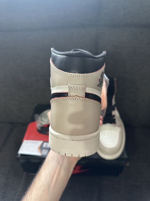 Air Jordan 1 Retro High OG Defiant NYC to Paris