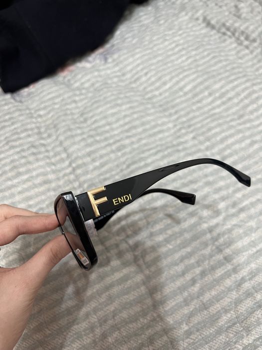 Очки солнечные