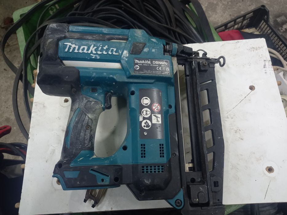 Акумулаторно Зеге Makita