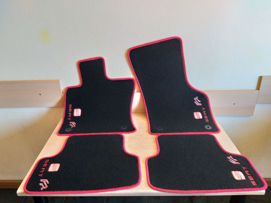 Covorase auto din mocheta dedicate SEAT LEON FR (5F)