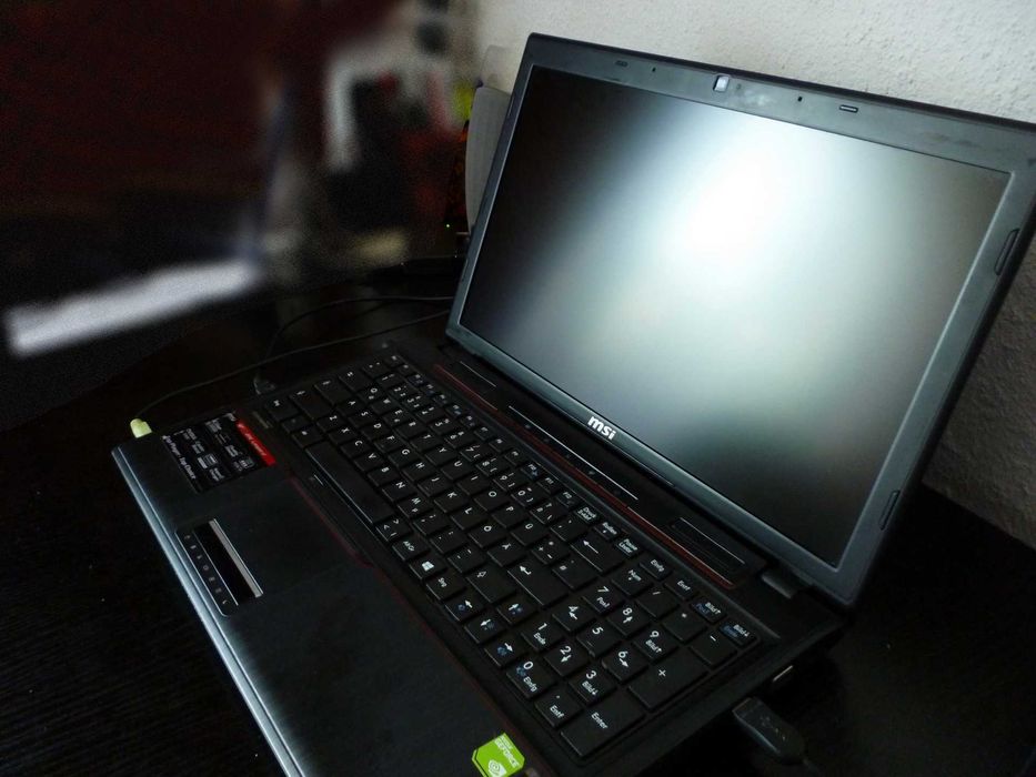 Laptop gaming MSI GP60 Leopard, 16 GB ram, Intel i5, SSD, win 10 pro