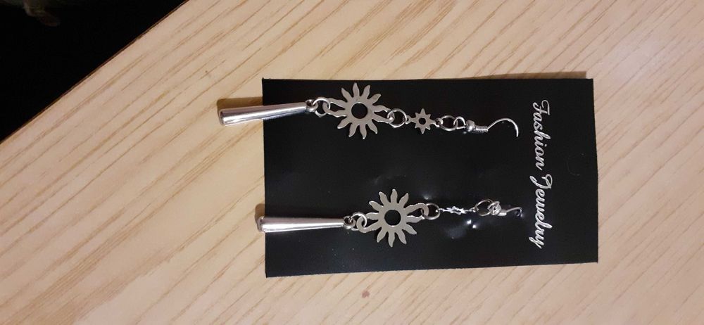 Дамски обеци с висулки