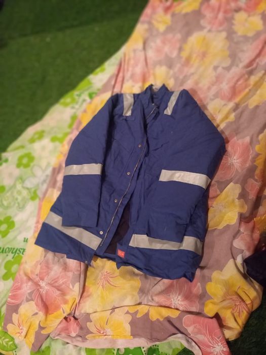 Продам спец одежды