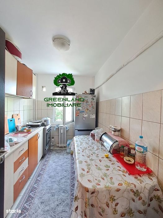 Ap 3 Cam, 60 mp, Bloc fara RISC, et 3/4, INTABULAT, Pod Ros Cantemir