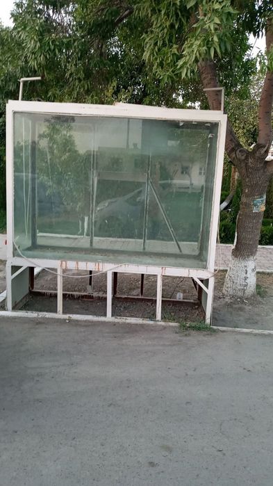 Аквариум сотилади