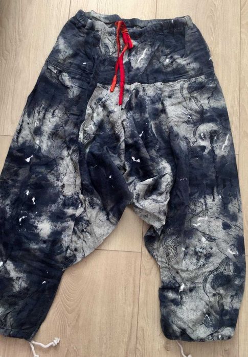 Pantaloni fund lasat