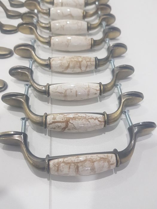 Продаю ручки для мебели