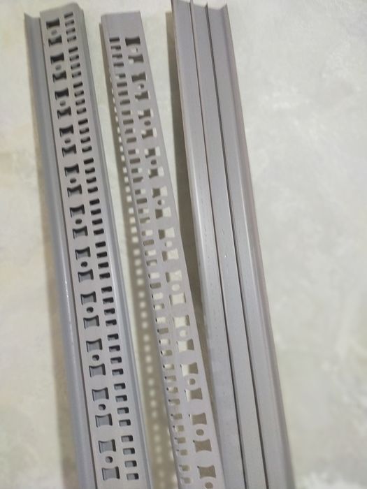 Плинтус пластиковый IDEAL - DEKONIKA