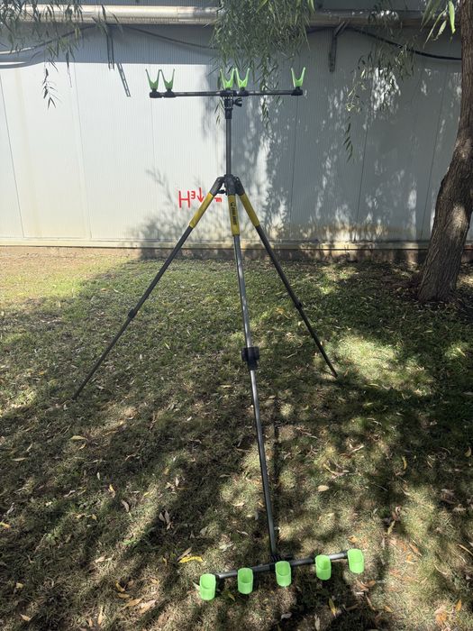 Rodpod Invincibile RIVER Tripod pentru pescuit pe rau pentru 5 lansete