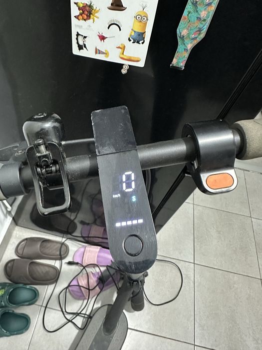 Electric scooter