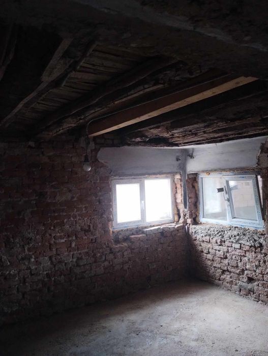 Продавам къща в гр. Криводол