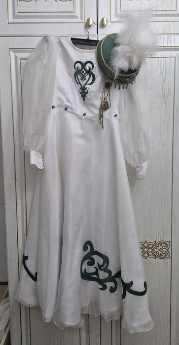Көйлек сатылады ұлттық нақыштағы