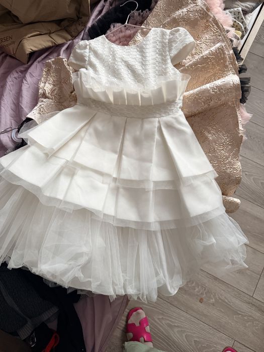 Платье на 3-5 лет