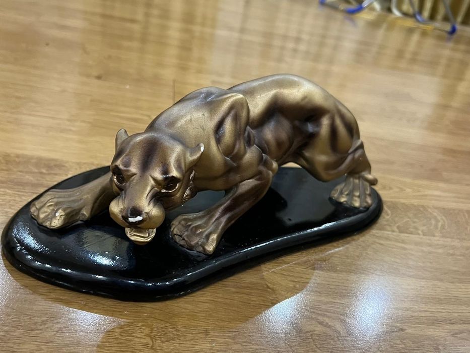 Статуэтка Львица.