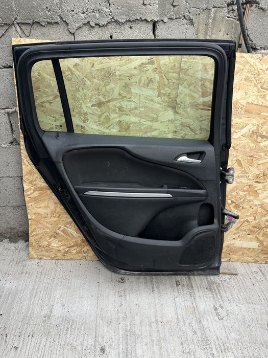Ușa/Uși Opel Zafira C 2013 stânga-dreapta față-spate