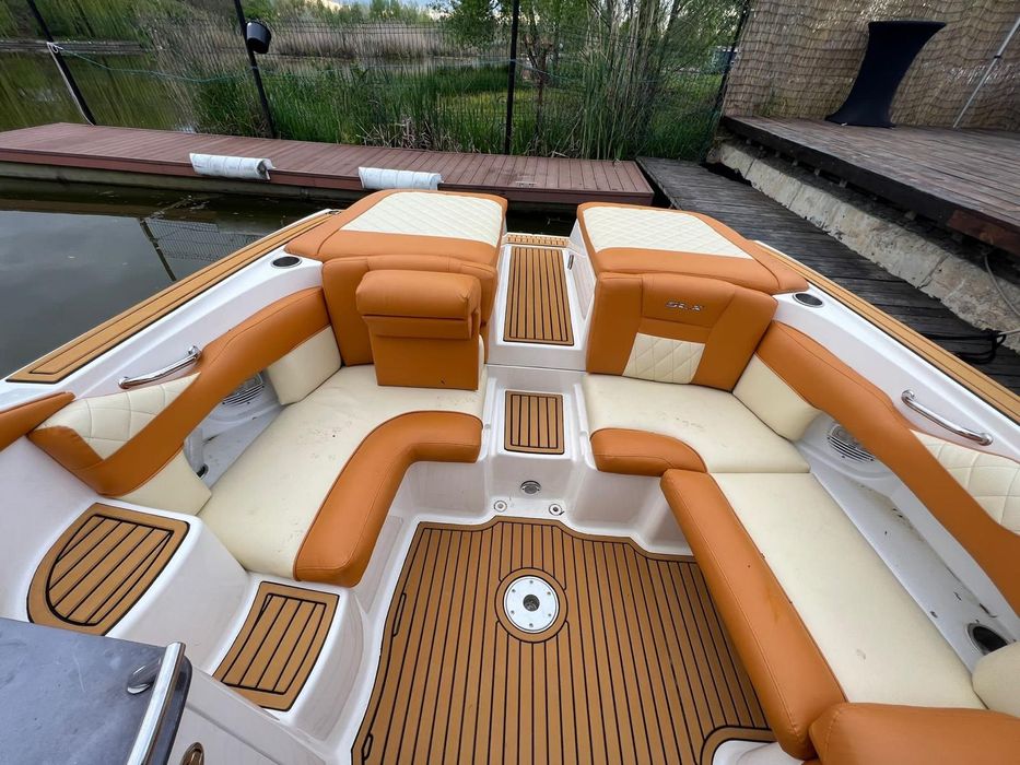 Barca Searay 270 slx