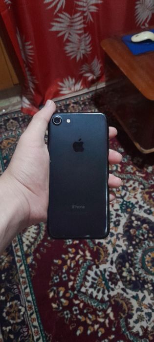 iPhone 7 32gb qora rangda