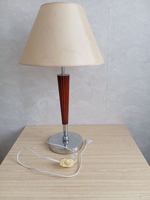 Продам светильник