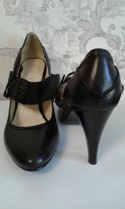 Туфли женская обувь.