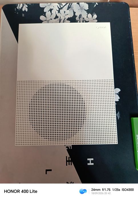 Продам xbox one s