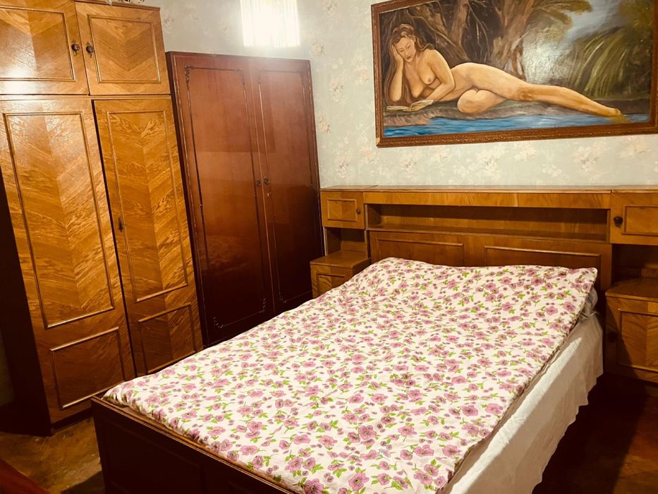 Vand apartament cu doua camere