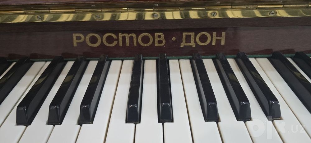 Сотилади Пианино