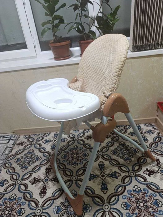 Стол для кормления