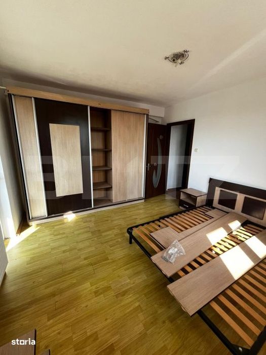 Apartament cu 3 camere, loc de parcare, zona Hotel Diana — fotografia 3