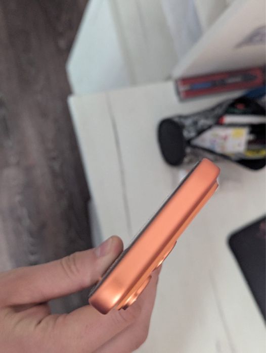 Iphone 17 pro продаю
