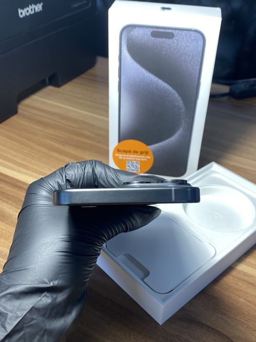 iPhone 15 Pro Max • 512 GB • Black Titanium