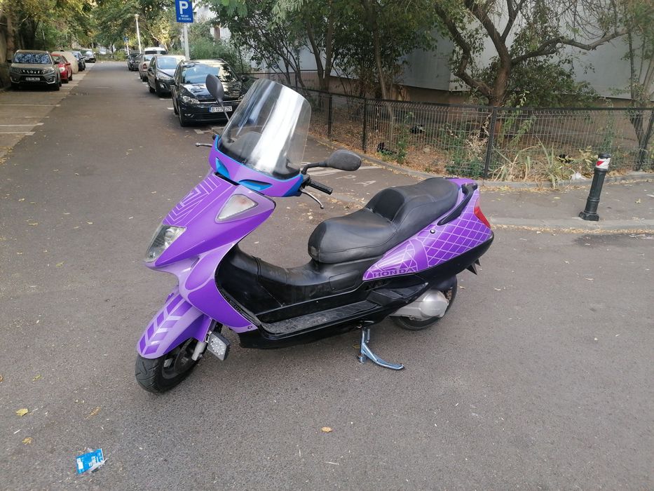 Scuter Honda Foresight 250 vând sau dezmembrez
