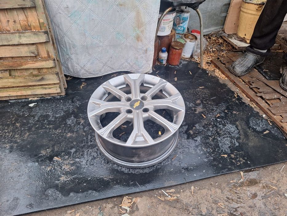 Продам диски шевроле .