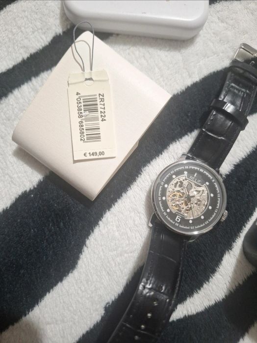 Ceas fossil foarte rece