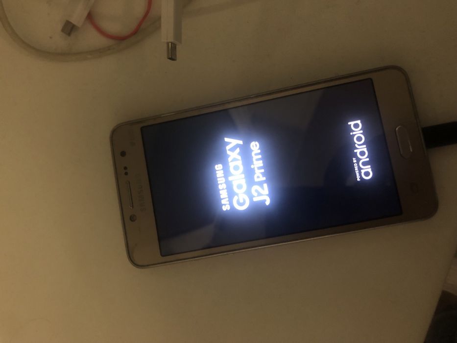 Продам samsung galaxy j2 prime