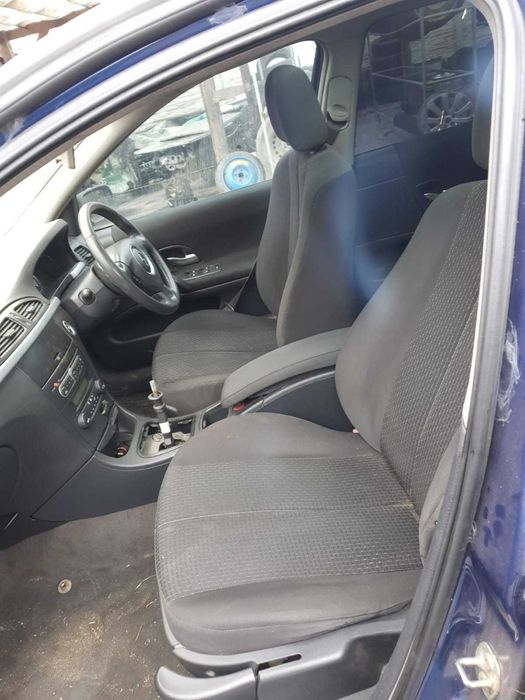 Dezmembrez Renault Laguna 2 An 2006 1.9DCi cod motor F9Q-758