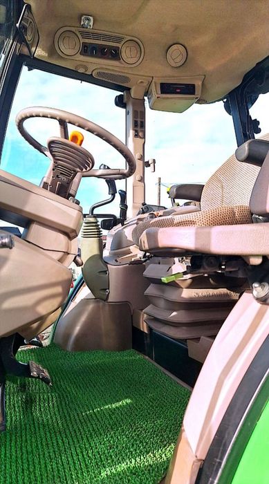 Tractor John Deere 6115MC