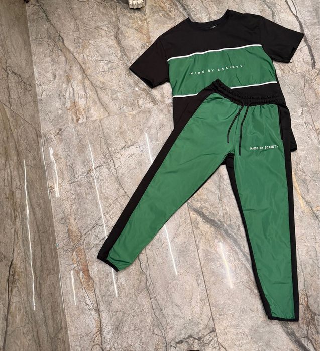 Compleu Made By Society calitate premium