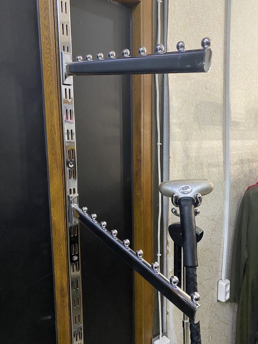 Продам железные стойки для вещей