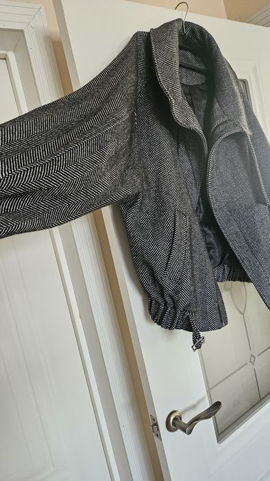 Продам пальто весеннее