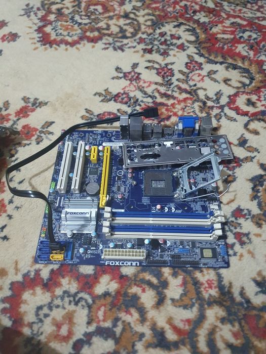 Материнская плата Foxconn